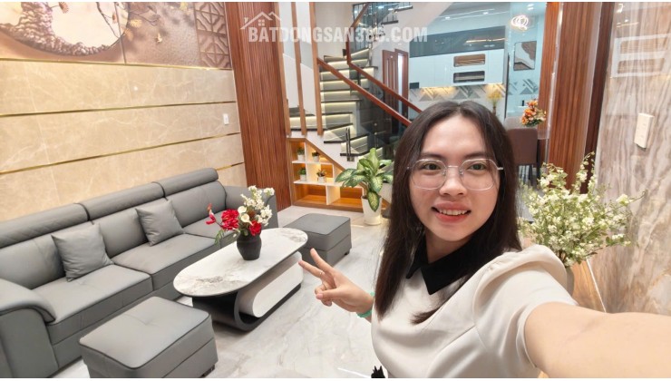 Siêu phẩm nhà đẹp HẺM 5M Đô Đốc Long - Tân Hương chỉ 7Đ hơn